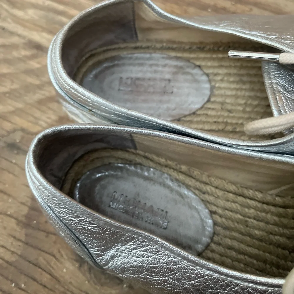 MICHAEL KORS | Metallic Silver Lace-Up Shoes 10.5
